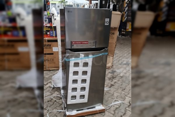 High-Efficiency LG Inverter Fridge