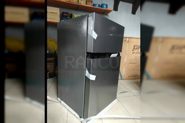 Compact Hisense Table Top Fridge