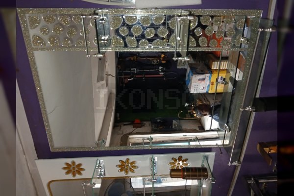 Elegant 3-Tier Mirror Organizer