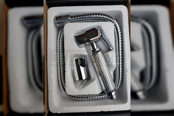 Elegant Stainless Water Sprayer