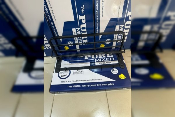 Sleek Black Towel Holder Organizer in Port Harcourt