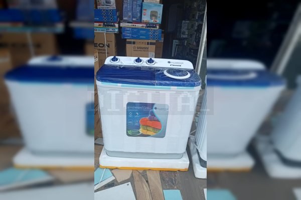 LuxeClean 7.5kg Laundry Pro in Benin City
